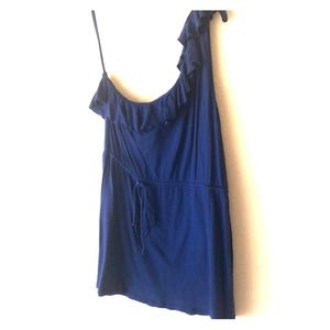 Half shoulder ruffle shirt